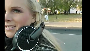 Blonde soiree girl loves outdoor pummeling