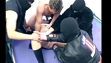 bukkake gang-fuck chick