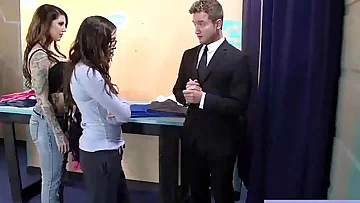 Hard Intercorse On Cam With Huge-boobed Gorgeous Wife &lpar;darling danika&rpar; movie-13