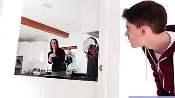 Intercorse With Sexy XXL Boobs Hot Wifey (Emma Butt) mov-12