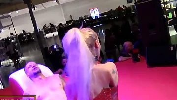 Blonde italian pornstar blowjob and fisting