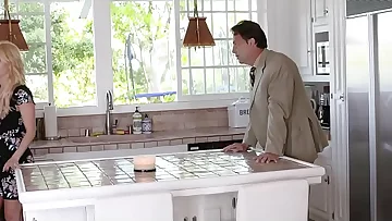 FamilyStrokes - Hot Stepmom &lpar;Aaliyah Love&rpar; Bails StepSon To Fuck