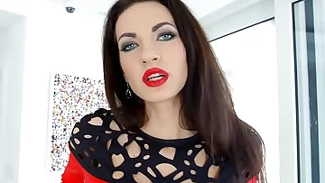 Linda Moretti creampie scene by All Internal