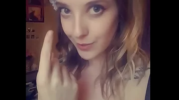 CAMSTER - Gorgeous Cam Girl Seductively Gesturing For You