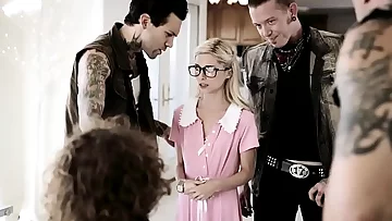 Piper Perri - I'm not a cherry anymore! # Hardcore Gangbang