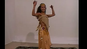 Arabian Bitch for a Big Black Bamboo Pleasure&excl;&excl;&excl; She likes Anal sex with a great and Big Cock&excl;&excl;&excl;