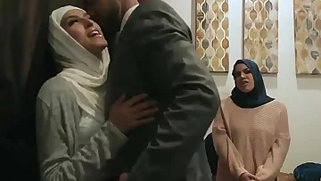 Hot milf blowjob Hot arab girls try foursome