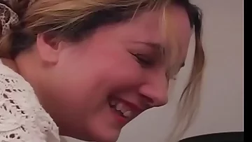 Make The Plumper Housewife Pay