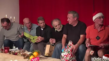 Splendid old vs young gang-bang