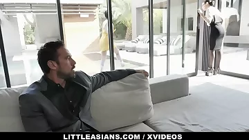 LittleAsians - Tiny Playful Asian &lpar;Ella Voneva&rpar; Dominated By The Neighbors &lpar;Diamond Banks&rpar;