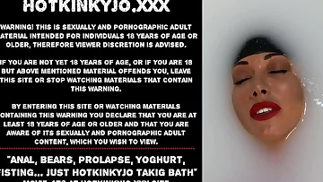 Anal, bears, prolapse, yogurt, fisting… just Hotkinkyjo takig bath