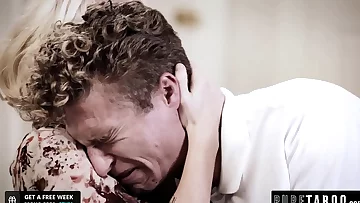 Alexis Fawx and Arya Fae Gang Up On A Guy To Fuck Him Hard