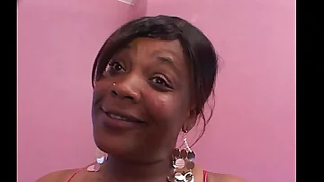 Mature ebony BBW dual teamed