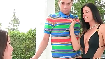 Teenie Lola Foxx and stepmom Kendra Enthusiasm hot threeway