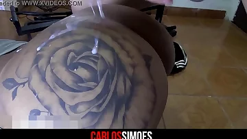 CARLOS SIM&Otilde;ES-COMING IN A FRIEND'S Bum