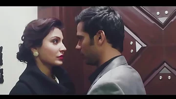 Bollywood actress super hot smooch