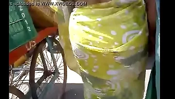 Gigantic meaty yellow saree gaand