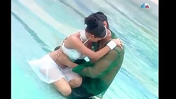 Bhor Bhaye Panghat Pe -- Super-steamy Dj Remix Song -- Sonali Vajpayee