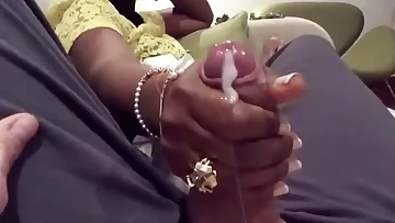 Desi doll gives youthfull dude hj on teach