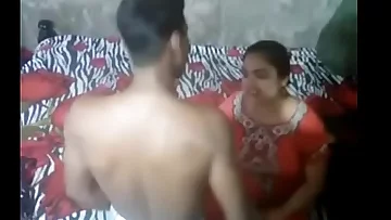 Desi Aunty Caught By Comfortable Camera