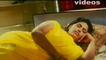 Indian Actress Unbelievable Bare Flick