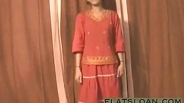 Desi Woman Peeing