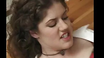 Tapsee pannu Glance a like