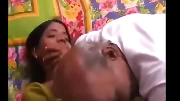 Indian Grandfather and Grand d&period; Have fun for Cash