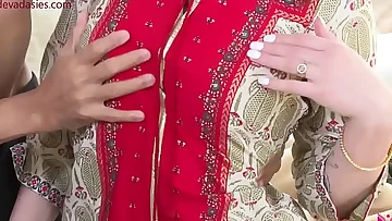 Landlady tantalizes youthful tenant Niks Indian