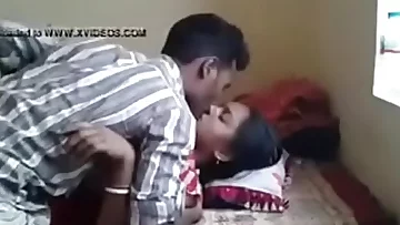 Desi-sex-videos-village-bhabhi-with-tenant 1509267154747