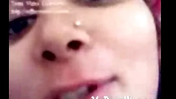 (MyPornWap.com) pakistani-girl-jiya-showing-tits-and-blowing-kisses-to-boyfriend-mms