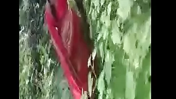 Telugu aunty banging for cash in fields