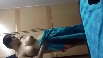 hindi&lpar;bhabhi after bath&rpar;