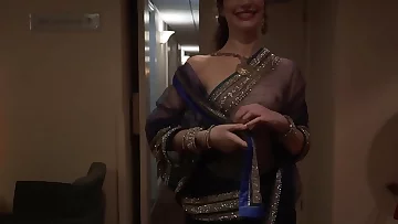 Indian Actress dare to walk bare in motel with watch thru saree and guest watch her