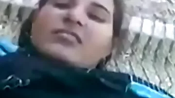 Indian aunty torn up by her paramour