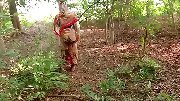 Everbest christmas lovemaking in jungle desi radhika