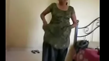 Super-naughty indian aunty