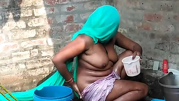 Indian Village Desi Bathing Flick In Hindi Desi Radhika