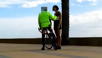 Black-haired stunner Eve Platinum entices random fellows in the street