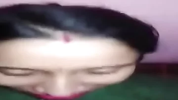 Indian Dame with brutha Total night Poke