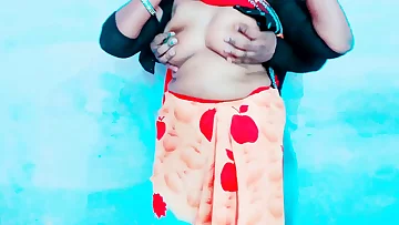 Your splendid auntie made you smooch her son's buddy by calling her home&period;