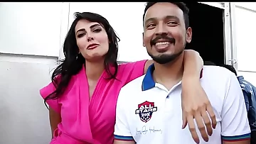 Mandana Karimi Super hot Swimsuit photoshoot-- kyaa kool hain buzz 3