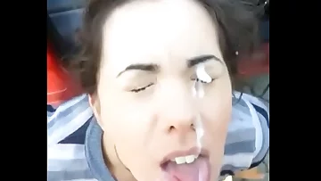 Jism on randome femmes face