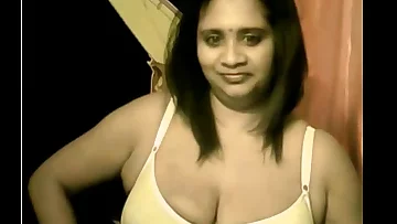 indian gorgeous aunty