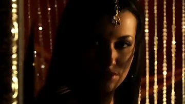 Sensuous Stunner From Bollywood