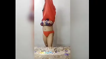 desi mature demonstrating her super-steamy assets online