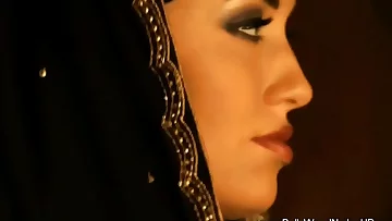 A Cool Evening With Voluptuous Doll