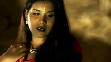 Moody Dancing From Glamour India