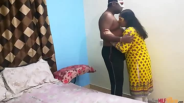 Indian Shanaya Bhabhi In Eye Catching Desi Shalwar Suit Having Close-up Lovemaking With Enjoy