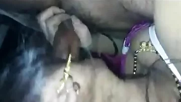 Beautyfull desi wifey blowing stiffy